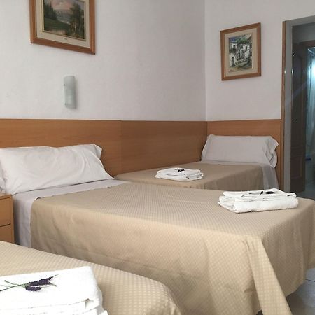 Hostal Lido Madrid Eksteriør billede